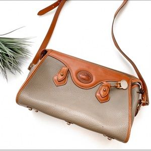 Vintage Dooney & Bourke Classic Crossbody Bag